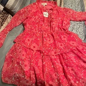 Adorable short date night dress. New with Tags!